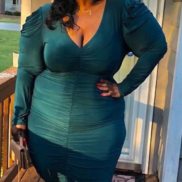 Emerald Fox - Picture 2 of 2